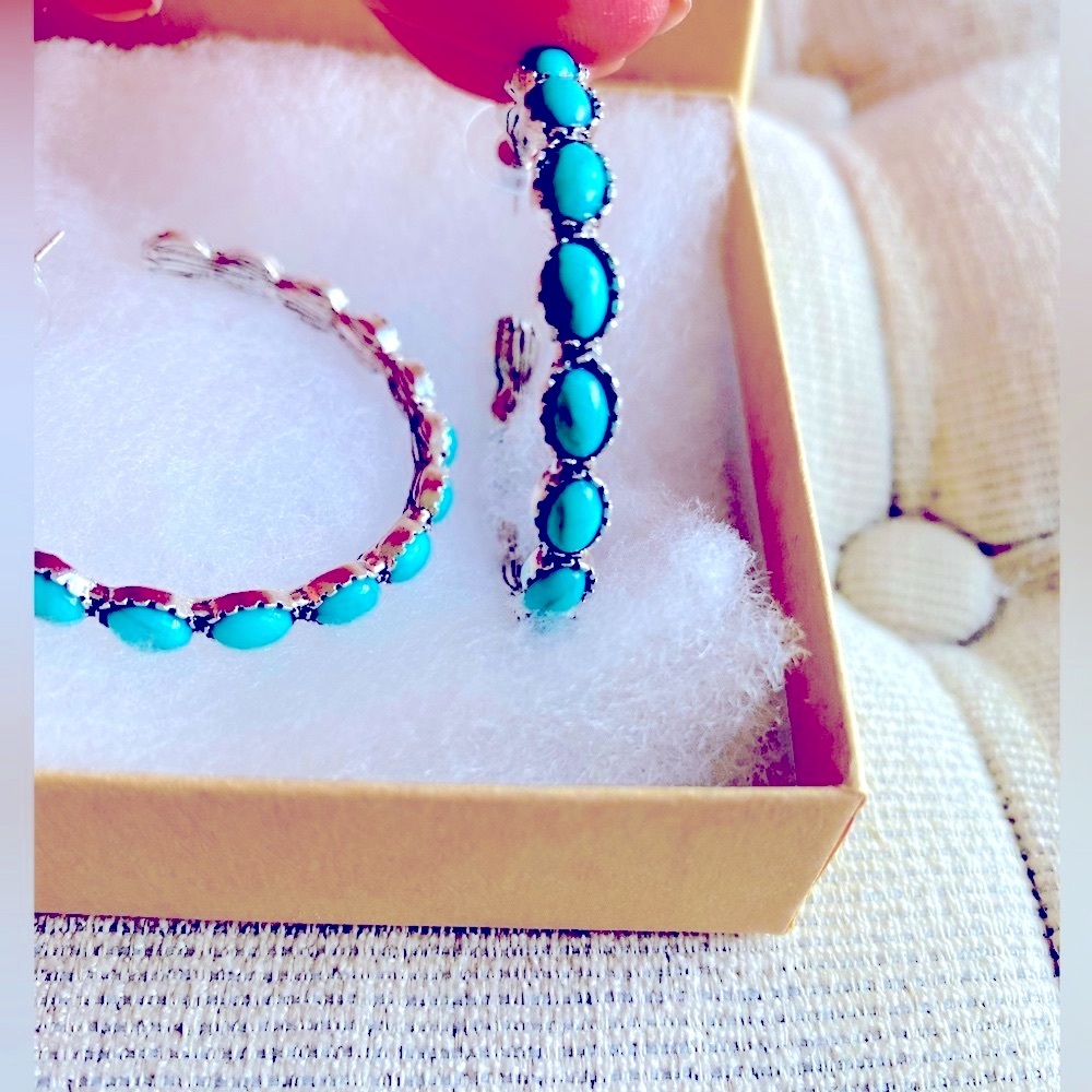 Western Style Turquoise Hoop Earrings - Picture 3 of 6